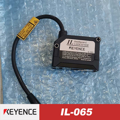 KEYENCE IL-065 CMOS Multi-Function Laser Sensor